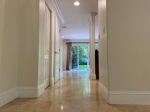 4th image of 3139 Gifford Ln