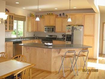 1st image of 2498 NE Ariel Ct