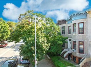 534 Bay Ridge Pkwy, Brooklyn, NY 11209