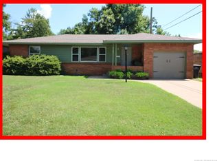 4101 Fleetwood Dr, Bartlesville, OK 74006