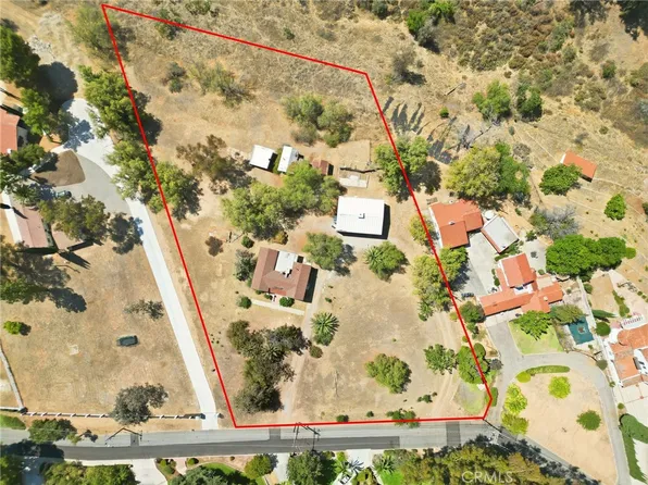 1464 Pacific St, Redlands, CA 92373