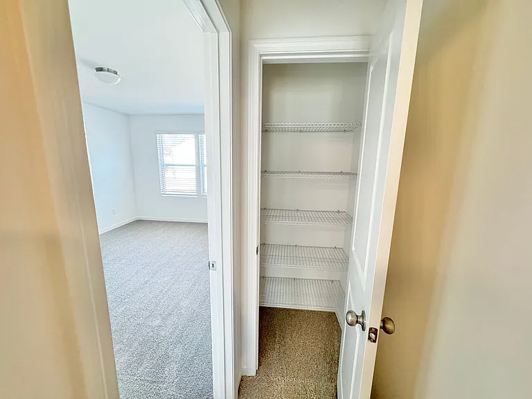 206 Grant St — Photo 13