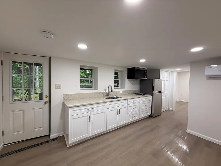 Edmatteric Dr — Photo 1