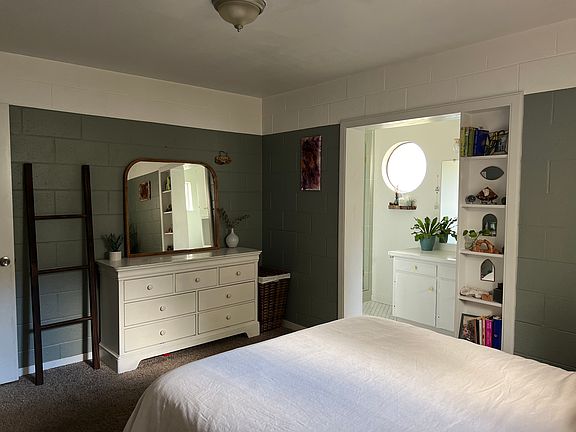 Mast Bedroom