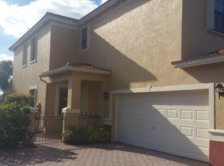 15587 Summit Place Cir, Naples, FL 34119