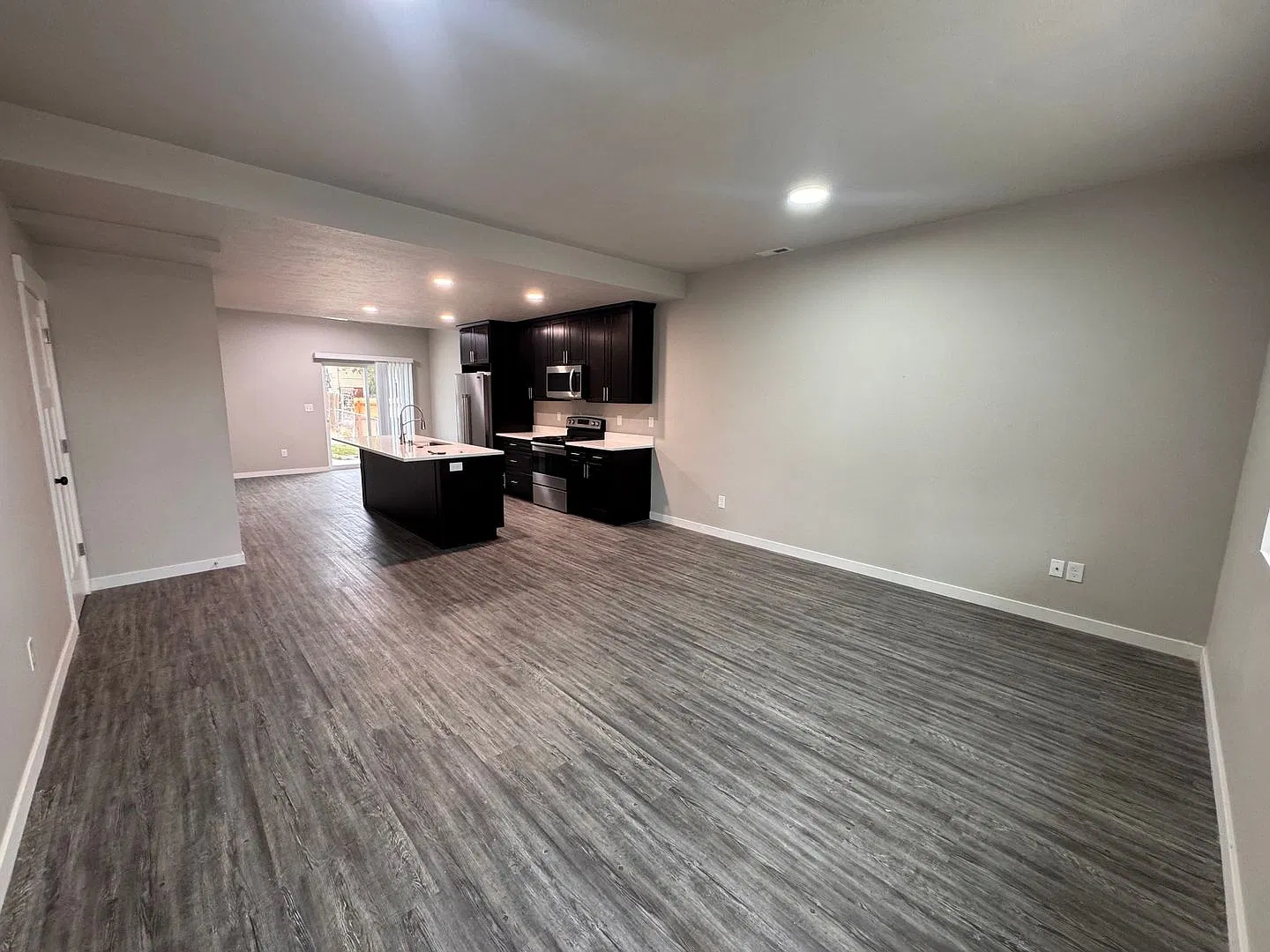 1407 East Dalton Avenue — Photo 3