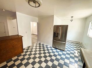11 Old Lake Rd #11, Valley Cottage, NY 10989