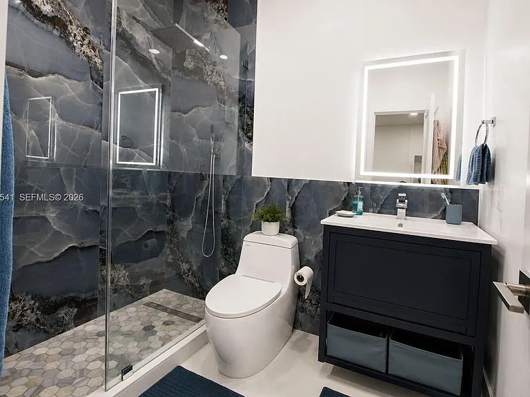 4450 SW 164th Ave — Photo 8