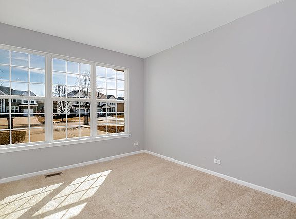 5th image of 480 Blue Heron Cir