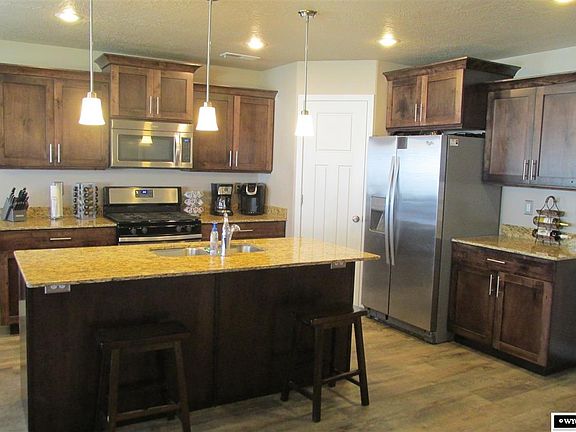 3rd image of 1617 Hawk Dr