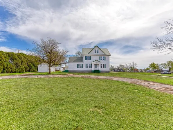 521 S Evans Ave, Leedey, OK 73654