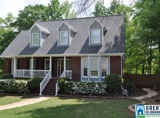 521 Davis Dr, Trussville, AL 35173