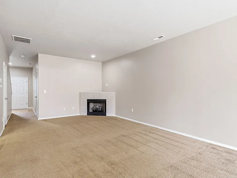 5883 SE 16th Loop — Photo 5