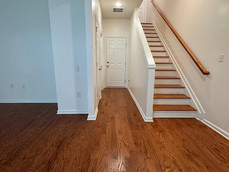 6 Ambrosia Ct #6 — Photo 4