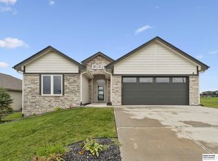 6327 S 208th Ave, Elkhorn, NE 68022
