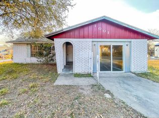 1001 Avenue B, Beeville, TX 78102