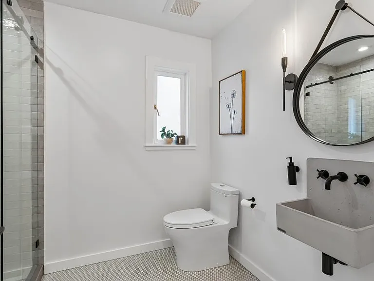 5932 California Ave SW #B — Photo 11