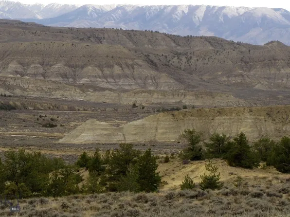 Cottonwood Rd, Bridger, MT 59014