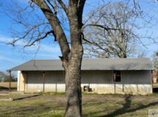 238 County Road 4325, De Kalb, TX 75559