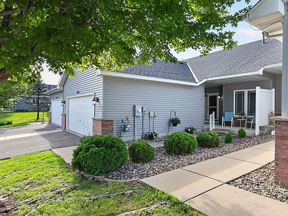 3rd image of 2703 Village Dr