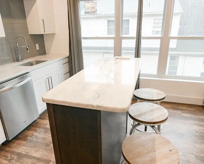 707 E Seneca St. — Photo 13