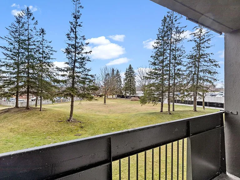 3360 Paul Anka Dr — Photo 10