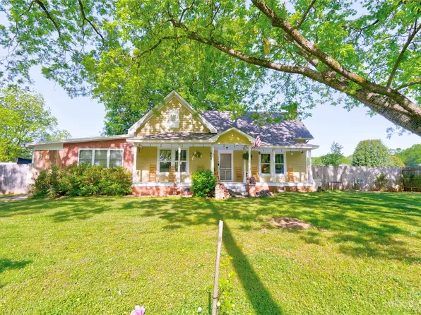 204 Oak Dr, Shelby, NC 28150