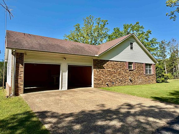 3rd image of 3010 Powell Chapel Rd