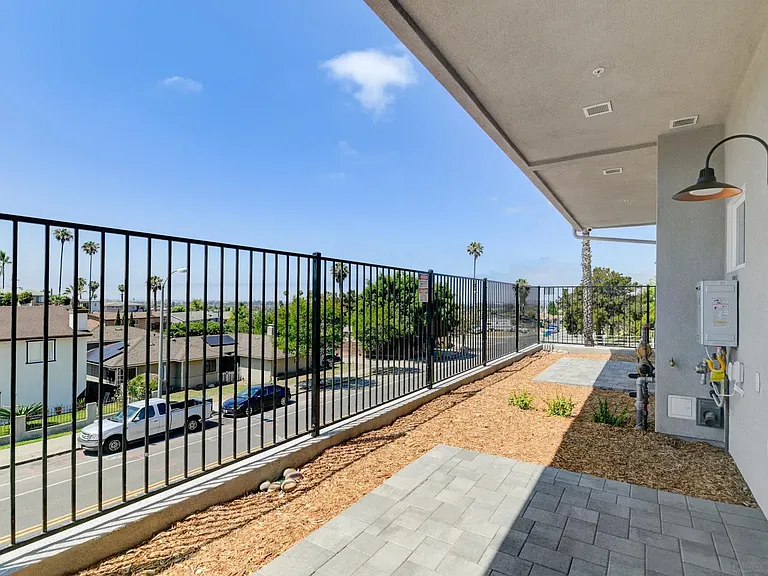 5434 Church Ave — Photo 26