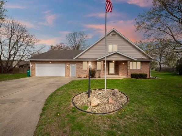 19 Rainbow Ct, Rossville, IN 46065