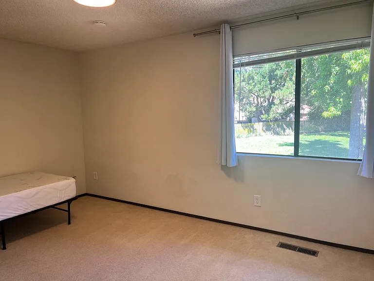 161 Peach Ter — Photo 22