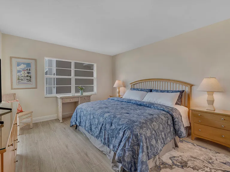 3443 Gulf Shore Blvd N #313 — Photo 14