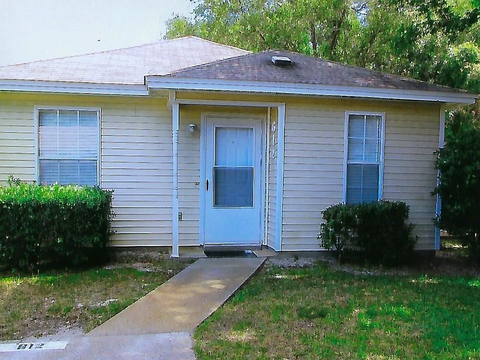 1st image of 612 Emerald Cir