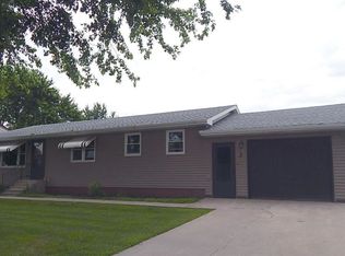 603 N 4th St, Plainview, NE 68769