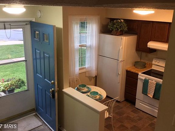 2nd image of 8241 Mary Lee Ln