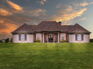 110 Beau Chemin Rd, Lake Charles, LA 70607