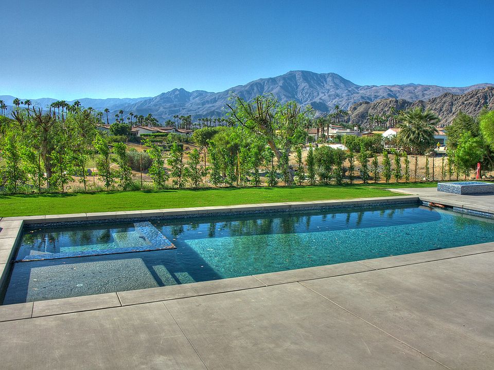 Breathtaking southern exsposure and mountain views