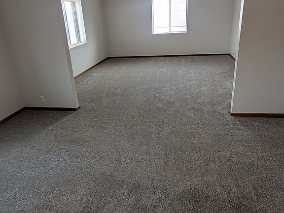 3rd image of 605 Pennsylvania Ave #1
