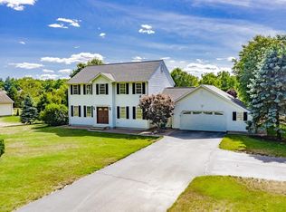 123 N Plain Rd, Sunderland, MA 01375