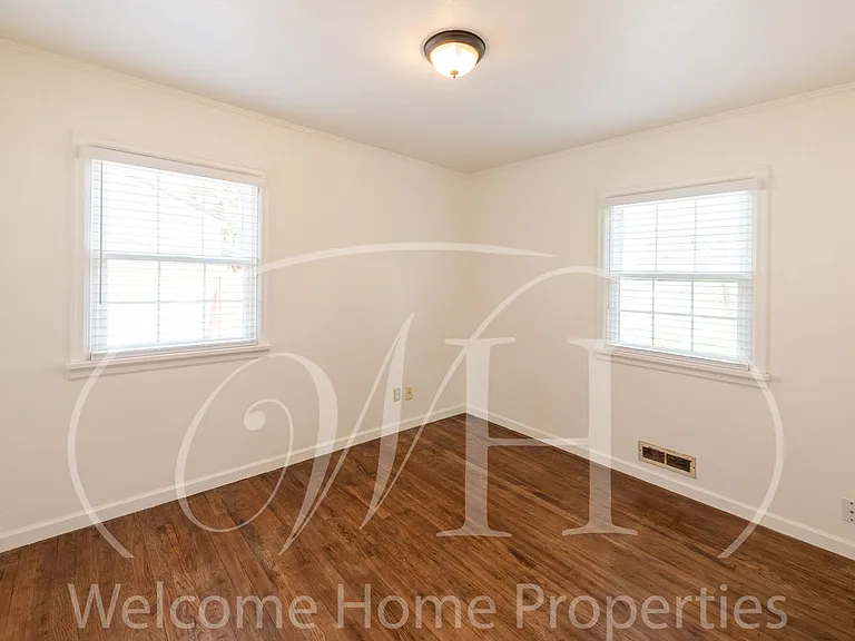 1432 Bonsella St — Photo 9