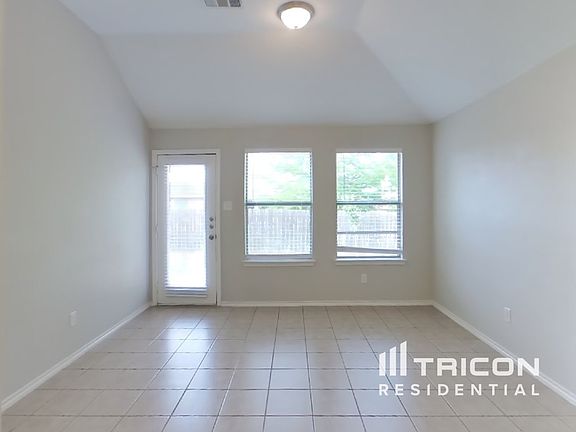 5th image of 1408 Santos Dr