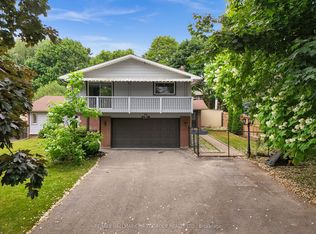 890 Briarwood Dr, Oshawa, ON L1K2A6