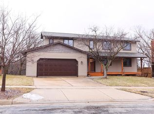 2357 Northern Hills Ct NE, Rochester, MN 55906