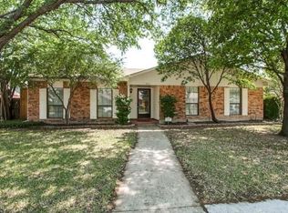 3417 Livingston Ln, Carrollton, TX 75007