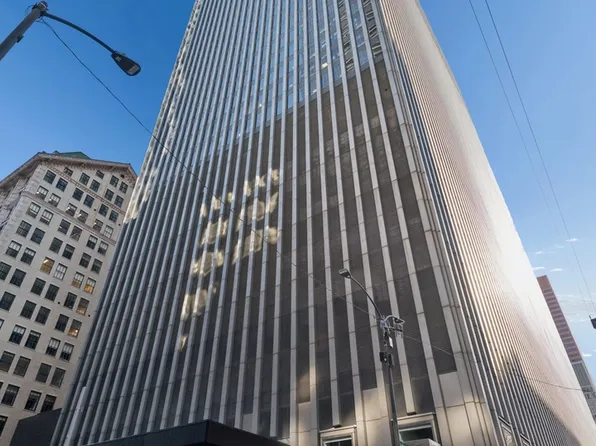 65 E Monroe St Unit 4111, Chicago, IL 60603