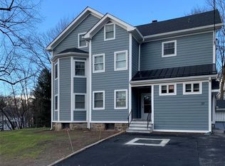 37 Edgemont Rd #2A, Katonah, NY 10536