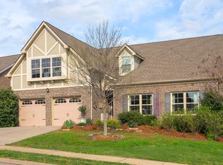 1008 Waterstone Dr, Lebanon, TN 37090
