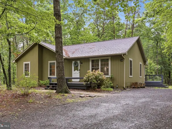 323 Palmer Rd, Basye, VA 22810