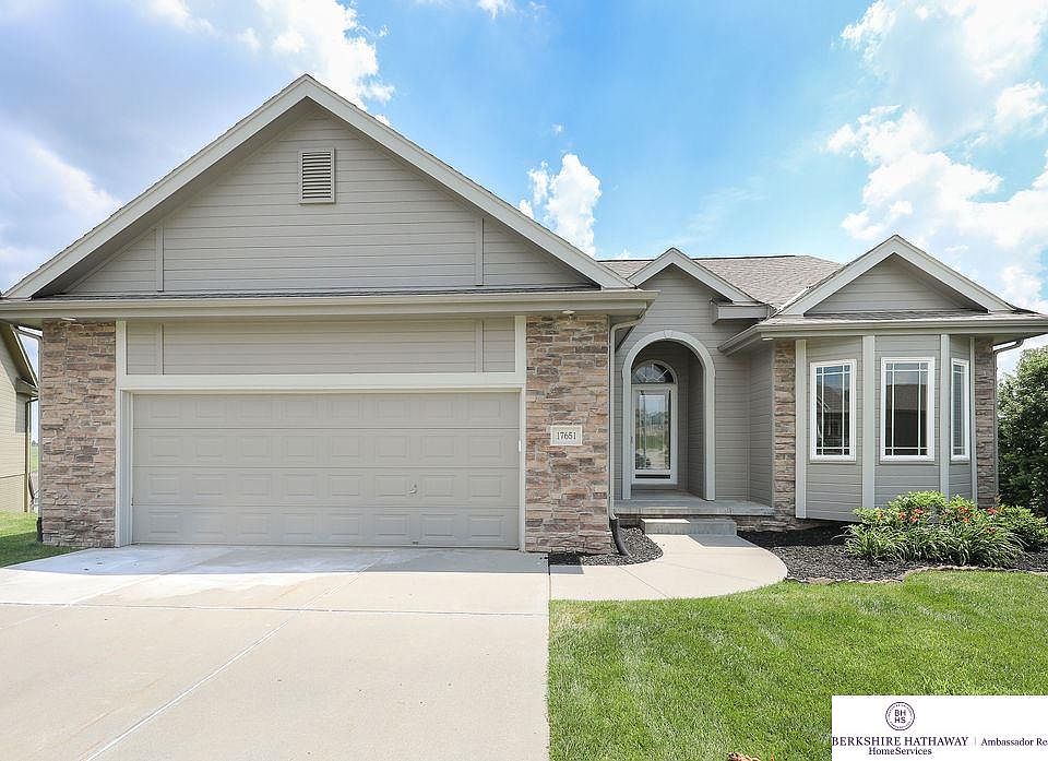 1st image of 17651 Browne Cir