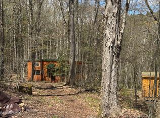 141 Stage Rd, Cummington, MA 01026